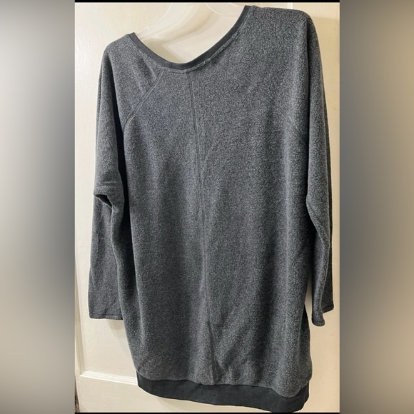 MOSSIMO SWEATER NWOT - Picture 6 of 8